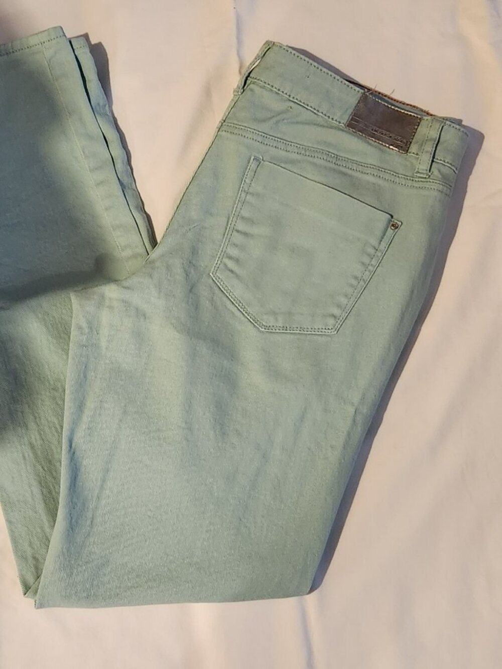 DKNY jeans sz 12 Soho Skinny light green VGUC
